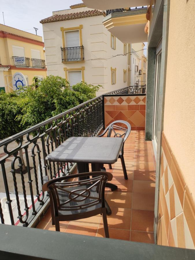 Apartamentos Leonor Carihuela Торремолинос Экстерьер фото