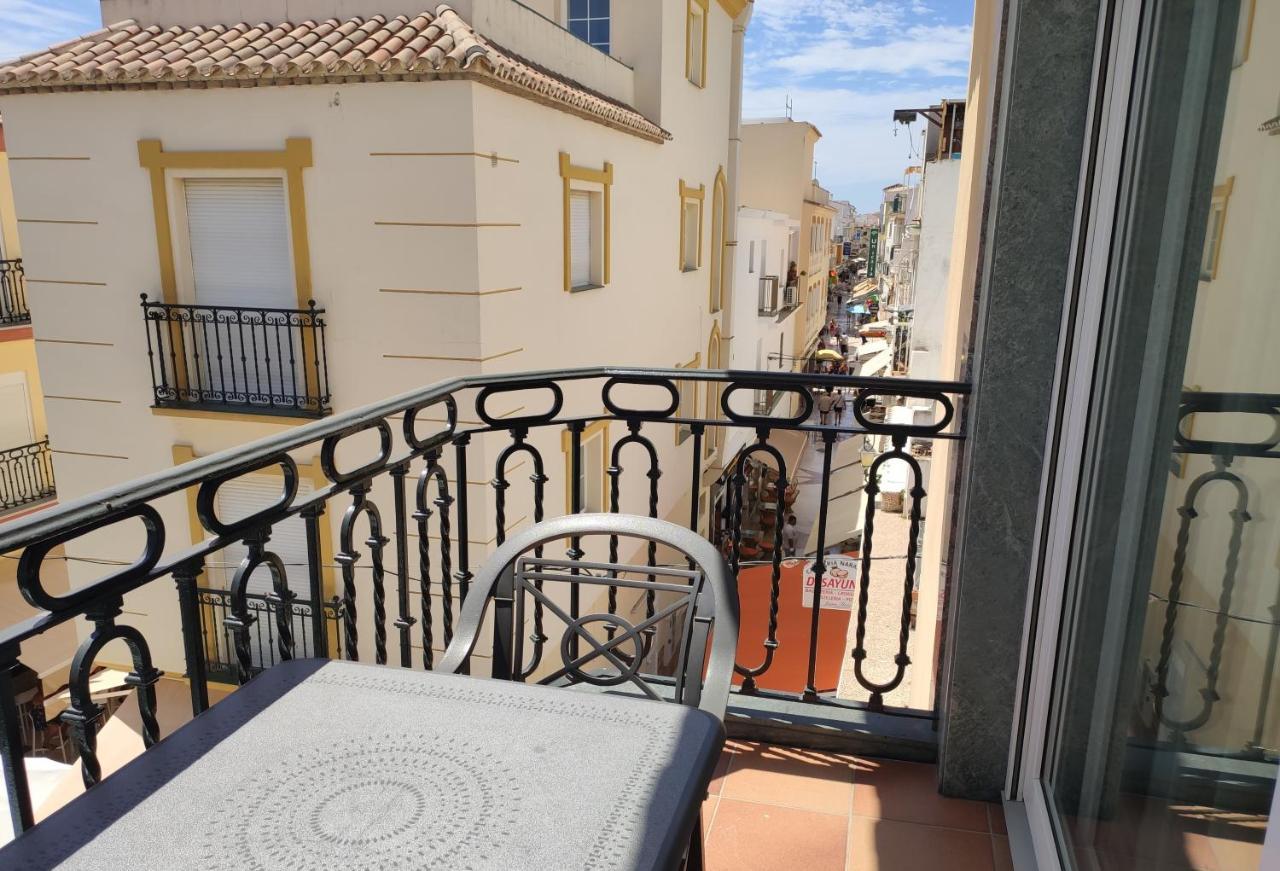 Apartamentos Leonor Carihuela Торремолинос Экстерьер фото