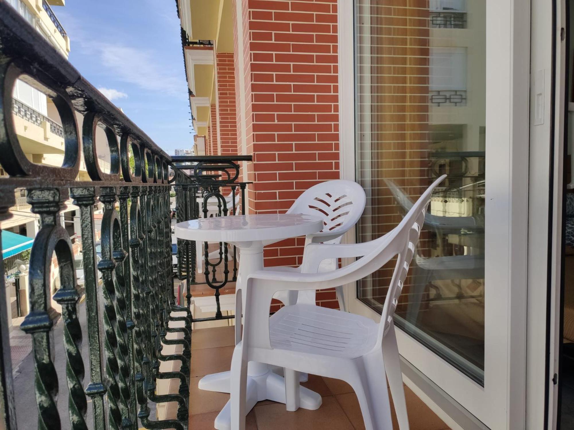 Apartamentos Leonor Carihuela Торремолинос Экстерьер фото