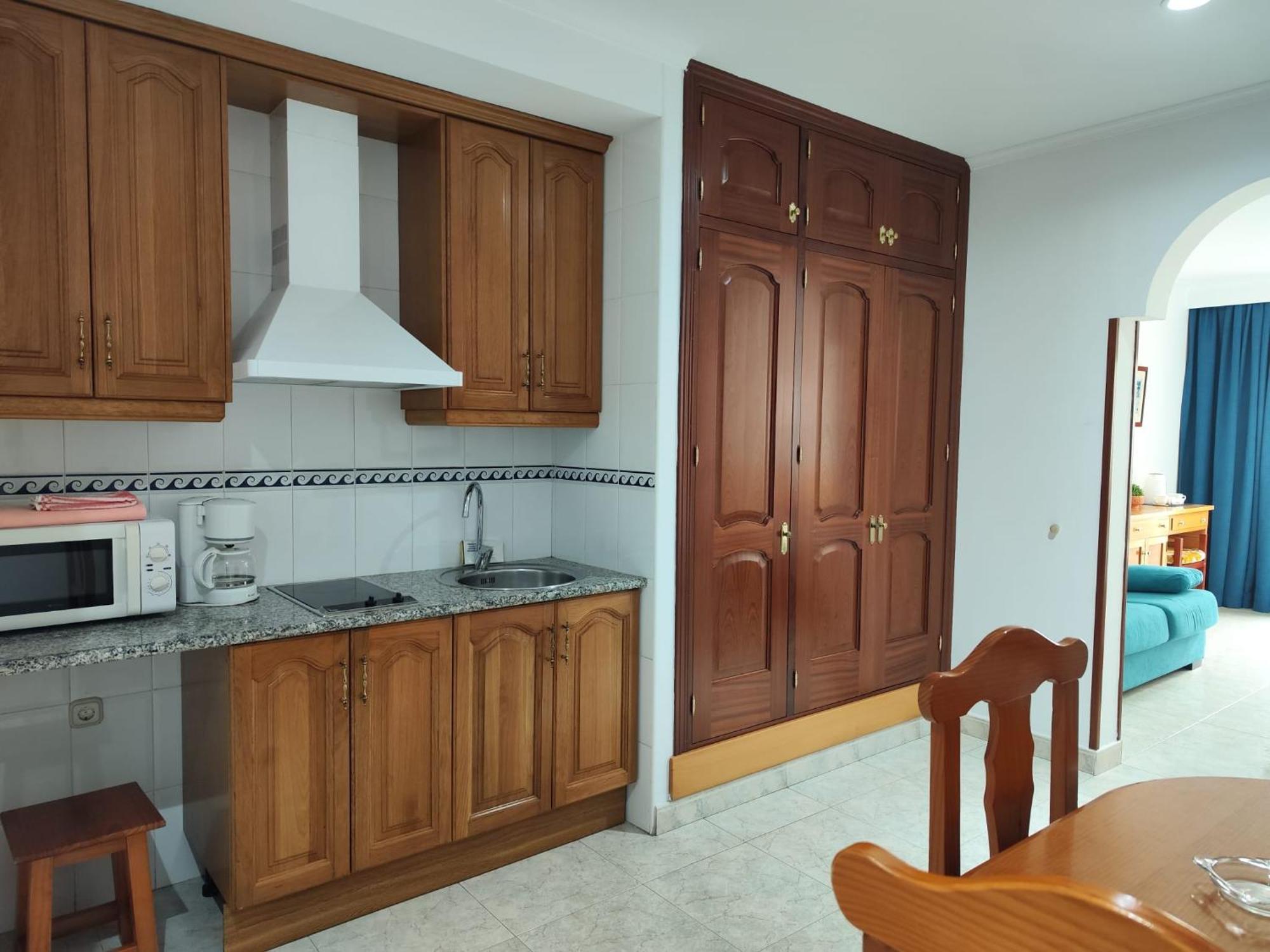Apartamentos Leonor Carihuela Торремолинос Экстерьер фото